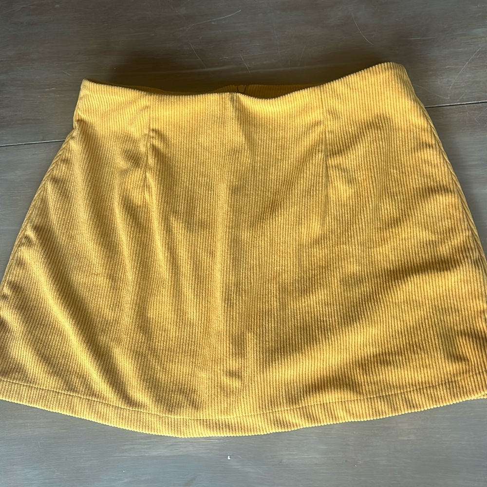 Halara skirt goes with just about everything